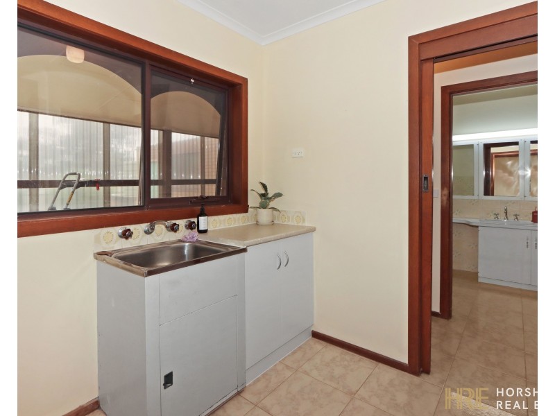 130 Craig Avenue, Warracknabeal VIC 3393