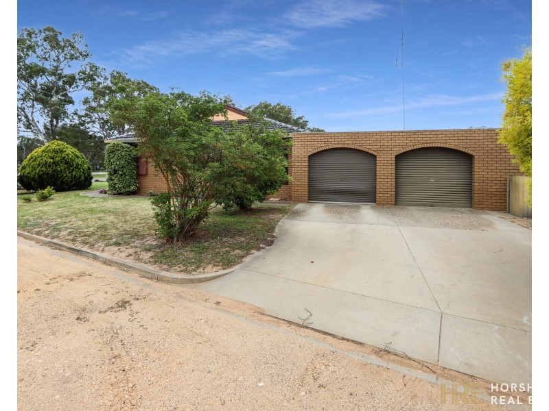 130 Craig Avenue, Warracknabeal VIC 3393