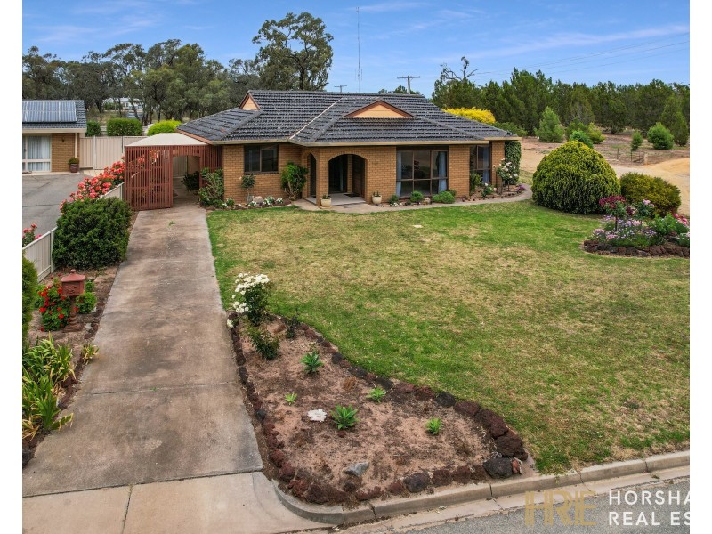130 Craig Avenue, Warracknabeal VIC 3393
