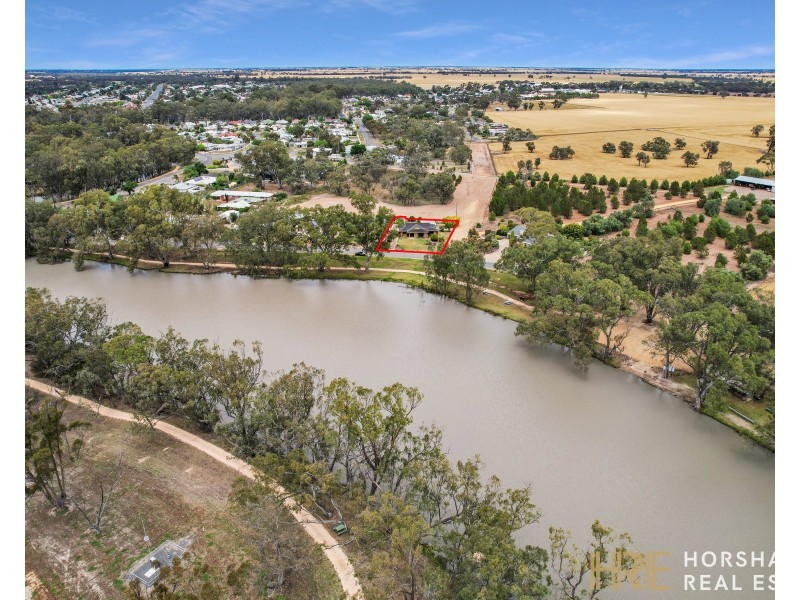 130 Craig Avenue, Warracknabeal VIC 3393
