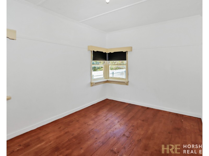 14 Woolcock Street, Warracknabeal VIC 3393