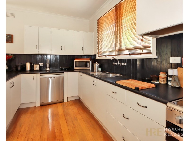 19 Swanston Street, Harrow VIC 3317