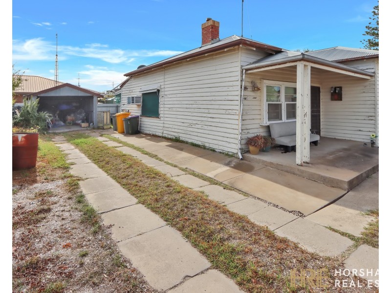 4 Franklin Street, Warracknabeal VIC 3393