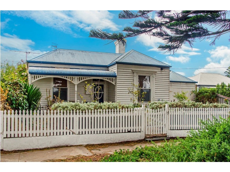 11 Sackville Street, Port Fairy VIC 3284