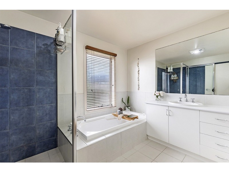 12B Thistle Place, Port Fairy VIC 3284