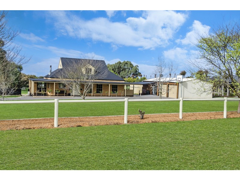 65 Douglas Lane, Illowa VIC 3282