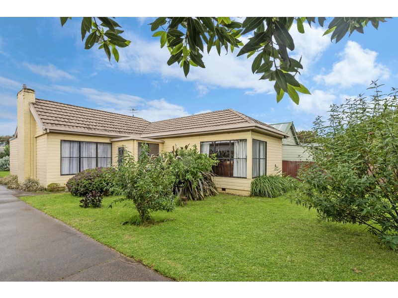 98 Cox Street, Port Fairy VIC 3284