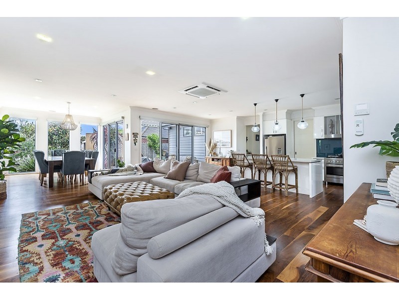 15 Gratton Street, Port Fairy VIC 3284