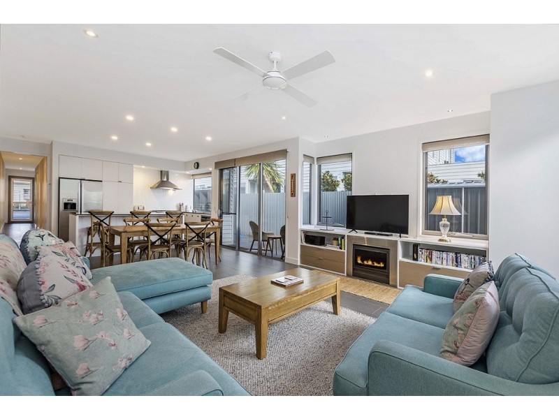 14 Cox Street, Port Fairy VIC 3284