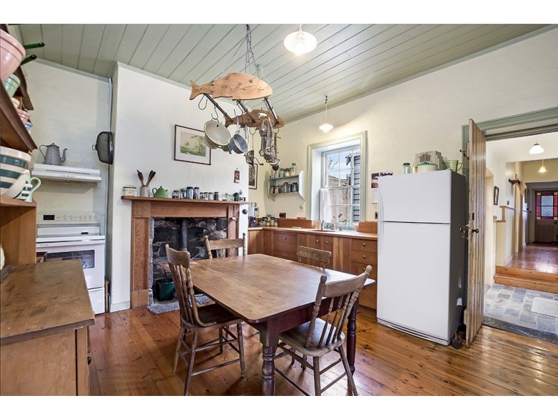12 James Street, Port Fairy VIC 3284