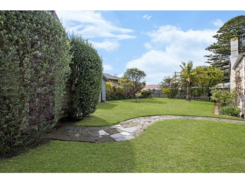 12 James Street, Port Fairy VIC 3284