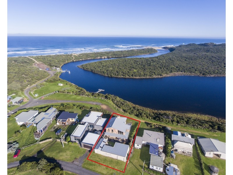 17 Lake View Drive, Yambuk VIC 3285