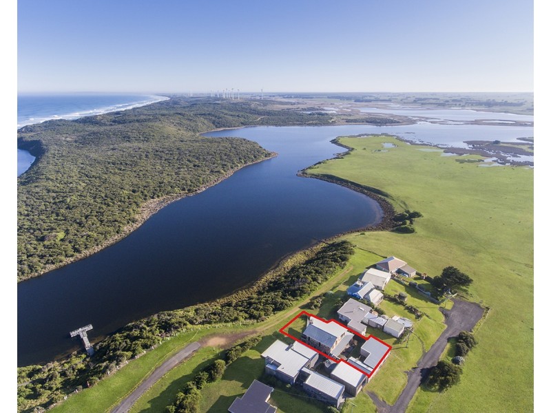17 Lake View Drive, Yambuk VIC 3285