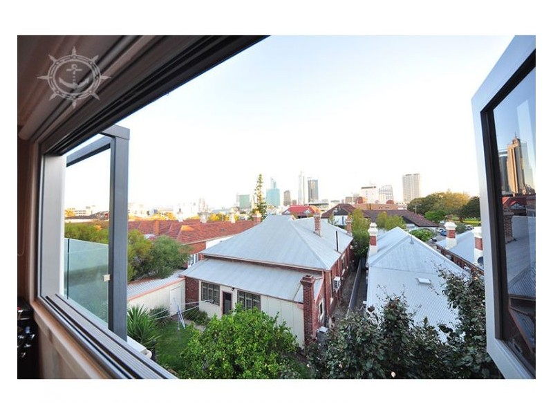 8 Kakulas Crescent, Northbridge WA 6003