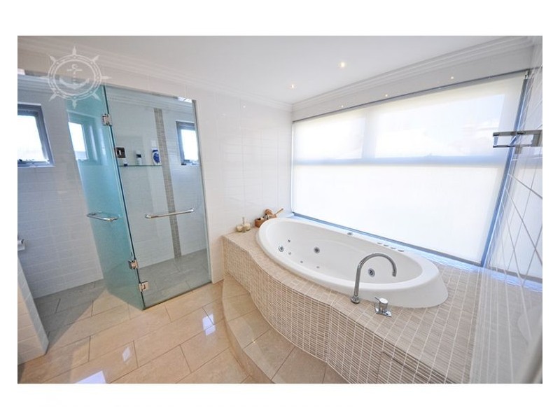 8 Kakulas Crescent, Northbridge WA 6003