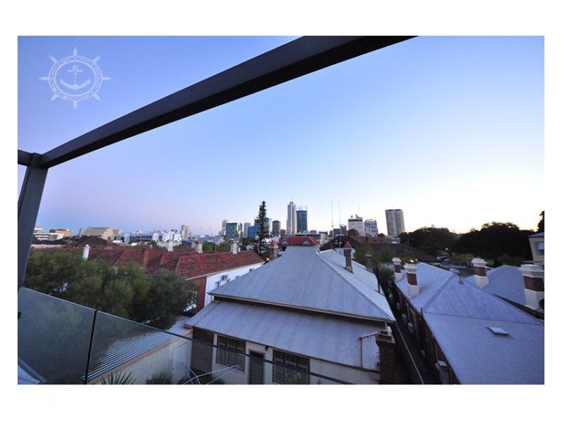 8 Kakulas Crescent, Northbridge WA 6003