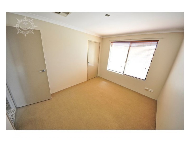 26 Geordie Crt, Coogee WA 6166