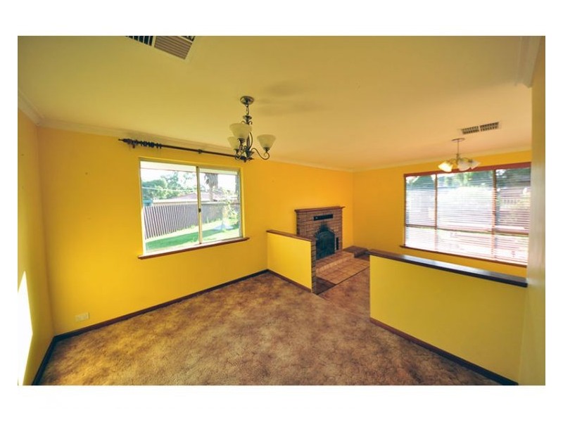 17 Knot Street, Yangebup WA 6164