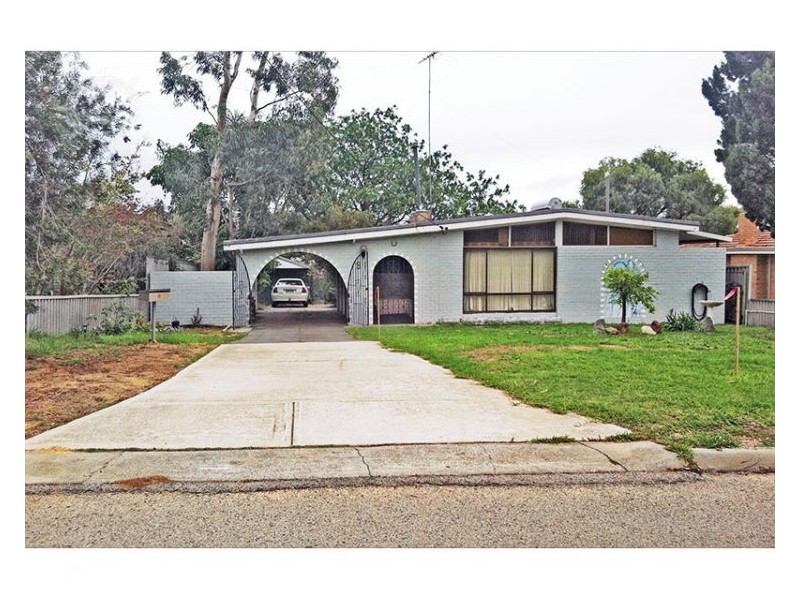 9 Melun Street, Spearwood WA 6163