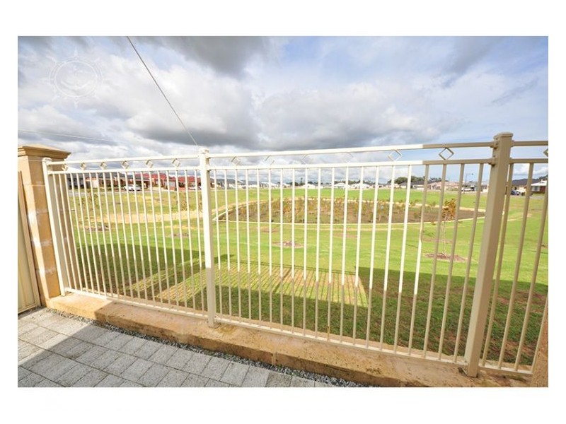 3 Gicha Close, Munster WA 6166