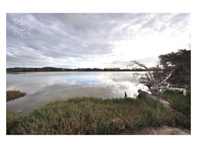 3 Gicha Close, Munster WA 6166