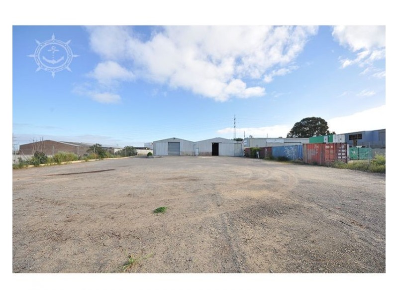 14 Howson Way, Bibra Lake WA 6163