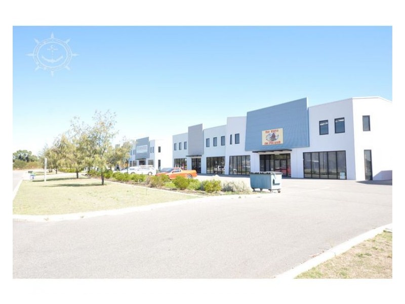 8 Pickard Ave, Rockingham WA 6168