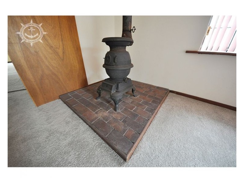 186 Henderson Road, Munster WA 6166