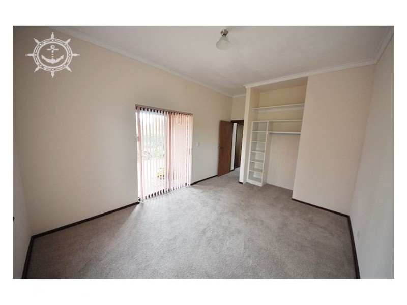 186 Henderson Road, Munster WA 6166