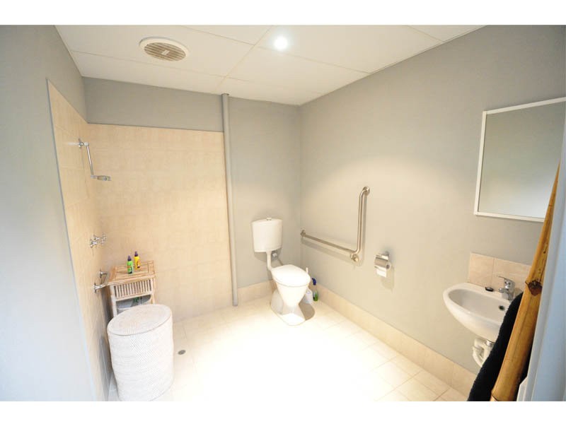 2/4 PARKINSON LANE, Kardinya WA 6163