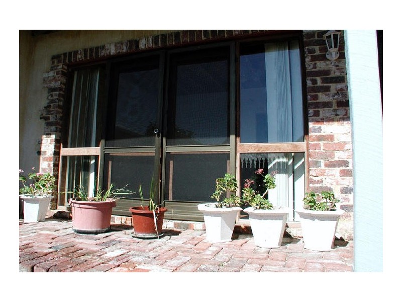 2/100 Stirling Highway, North Fremantle WA 6159