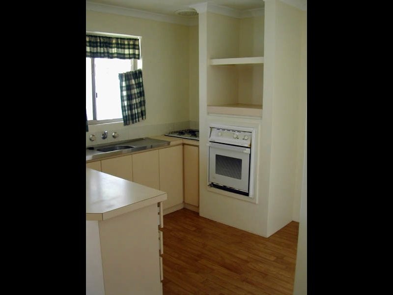 8 Bracewell Court, Yangebup WA 6164