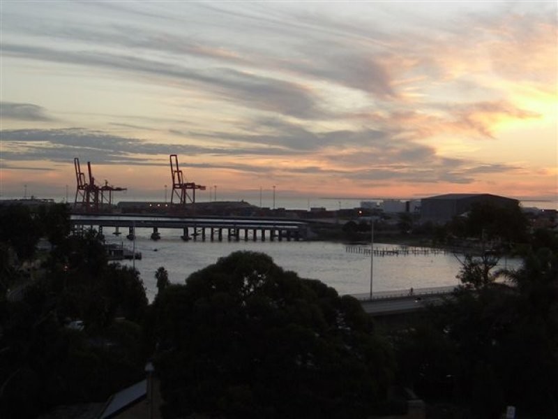 14/2 Angwin, East Fremantle WA 6158