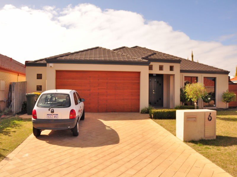6 Audley Place, Canning Vale WA 6155