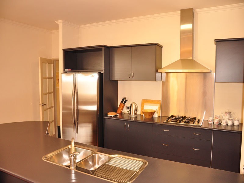 6 Audley Place, Canning Vale WA 6155