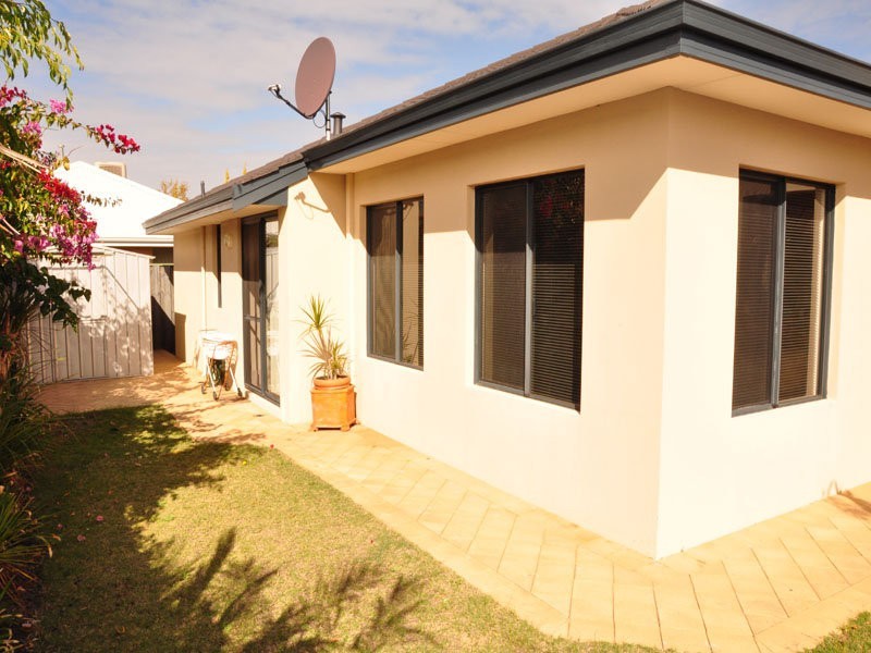 6 Audley Place, Canning Vale WA 6155