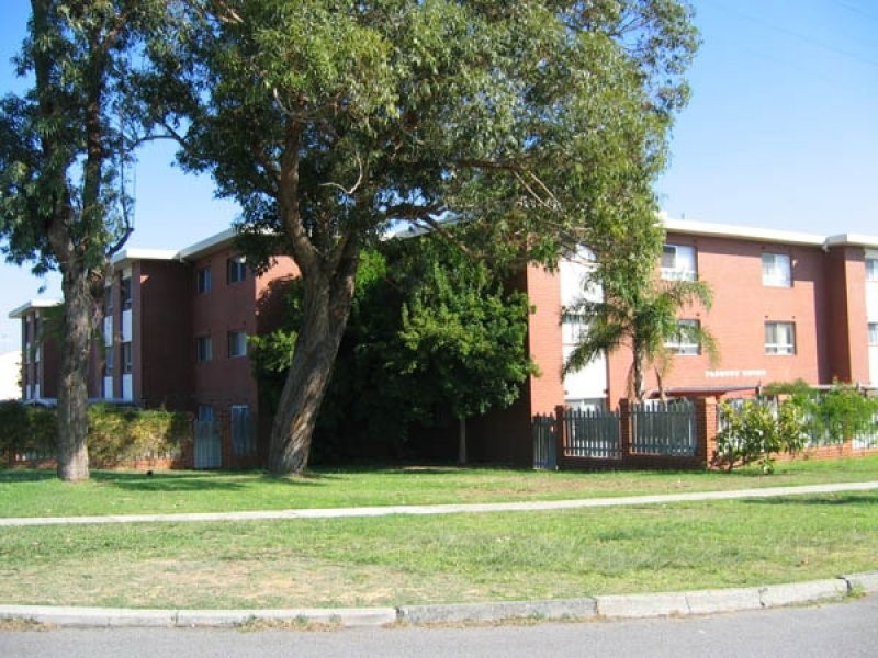 8/94 Lefroy Road, Beaconsfield WA 6162