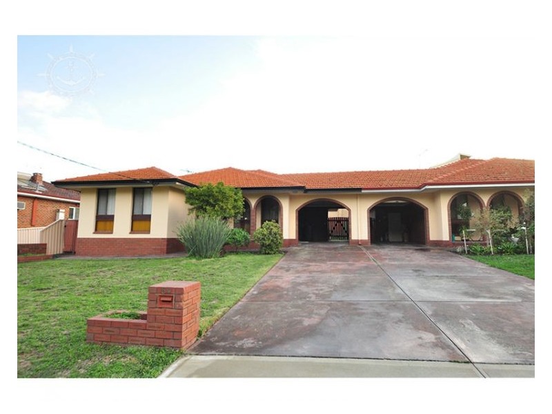 5B Lewington Street, Beaconsfield WA 6162