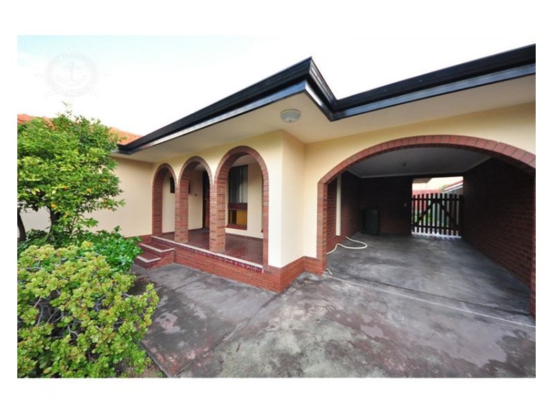 5B Lewington Street, Beaconsfield WA 6162