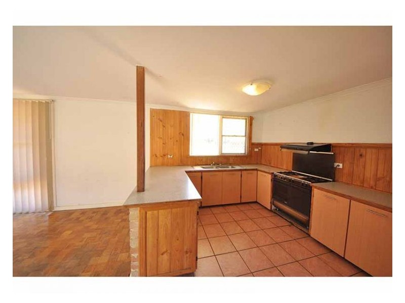 7 Jeffery Street, Beaconsfield WA 6162