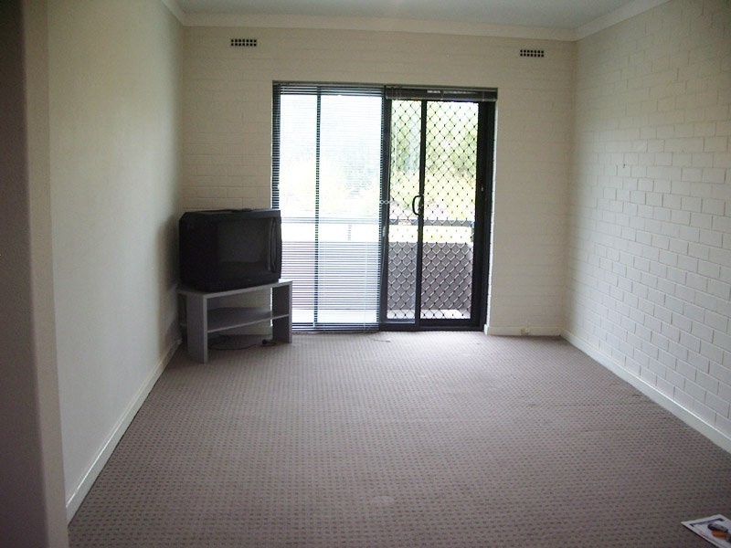 2/30 Lorraine Place, Hamilton Hill WA 6163