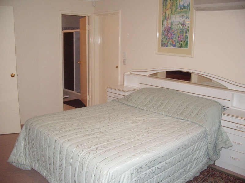 71 Chelmsford, Port Kennedy WA 6172