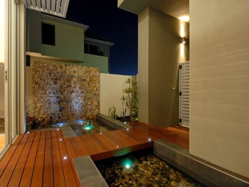 27 Heirisson Way, South Fremantle WA 6162