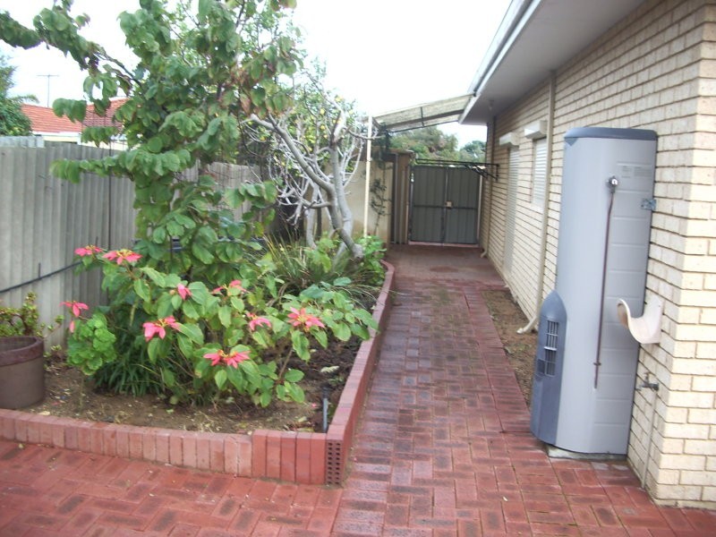 25 Jeffery Street, Beaconsfield WA 6162