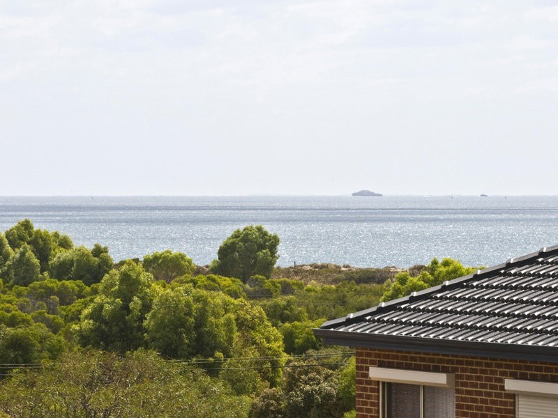 26 Geordie Court, Coogee WA 6166