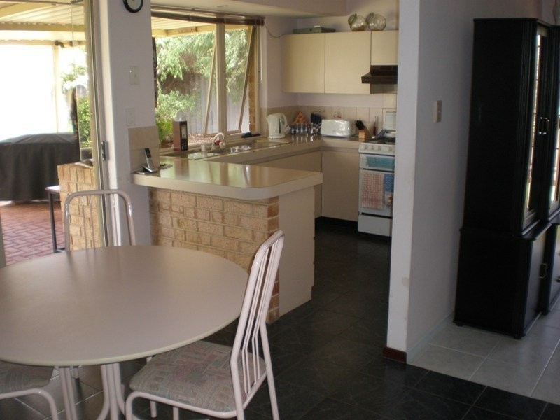 1 Burnside Way, Rockingham WA 6168