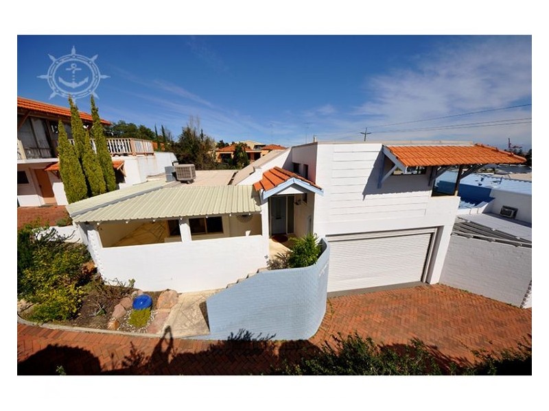 2/74 Preston Point Road, East Fremantle WA 6158