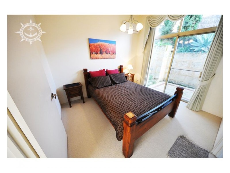 2/74 Preston Point Road, East Fremantle WA 6158