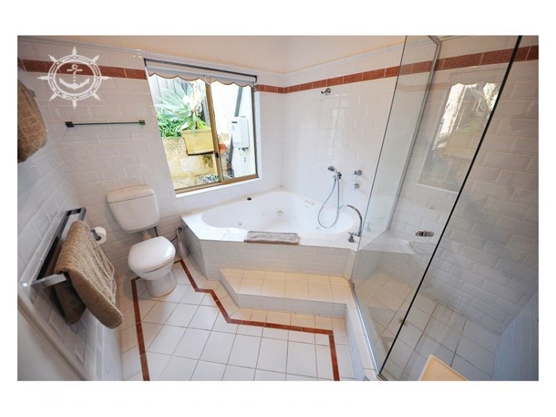2/74 Preston Point Road, East Fremantle WA 6158