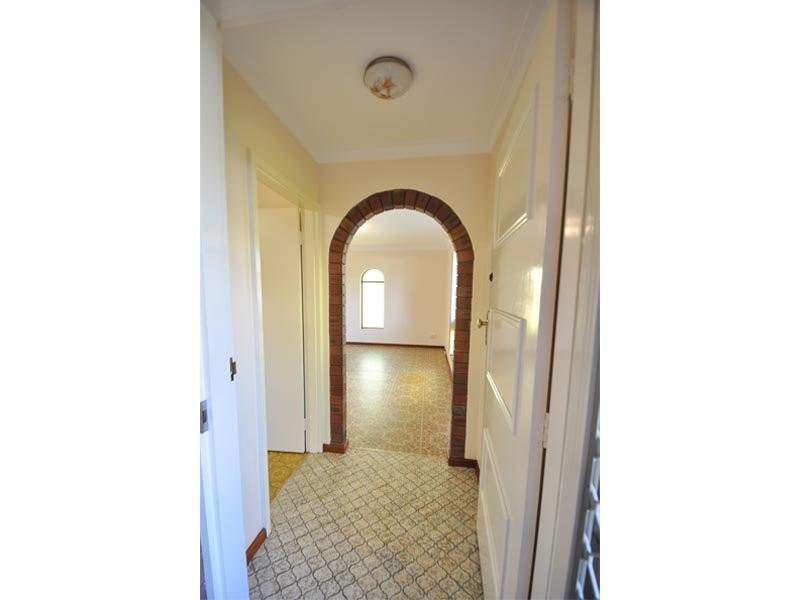 21 Strode, Hamilton Hill WA 6163